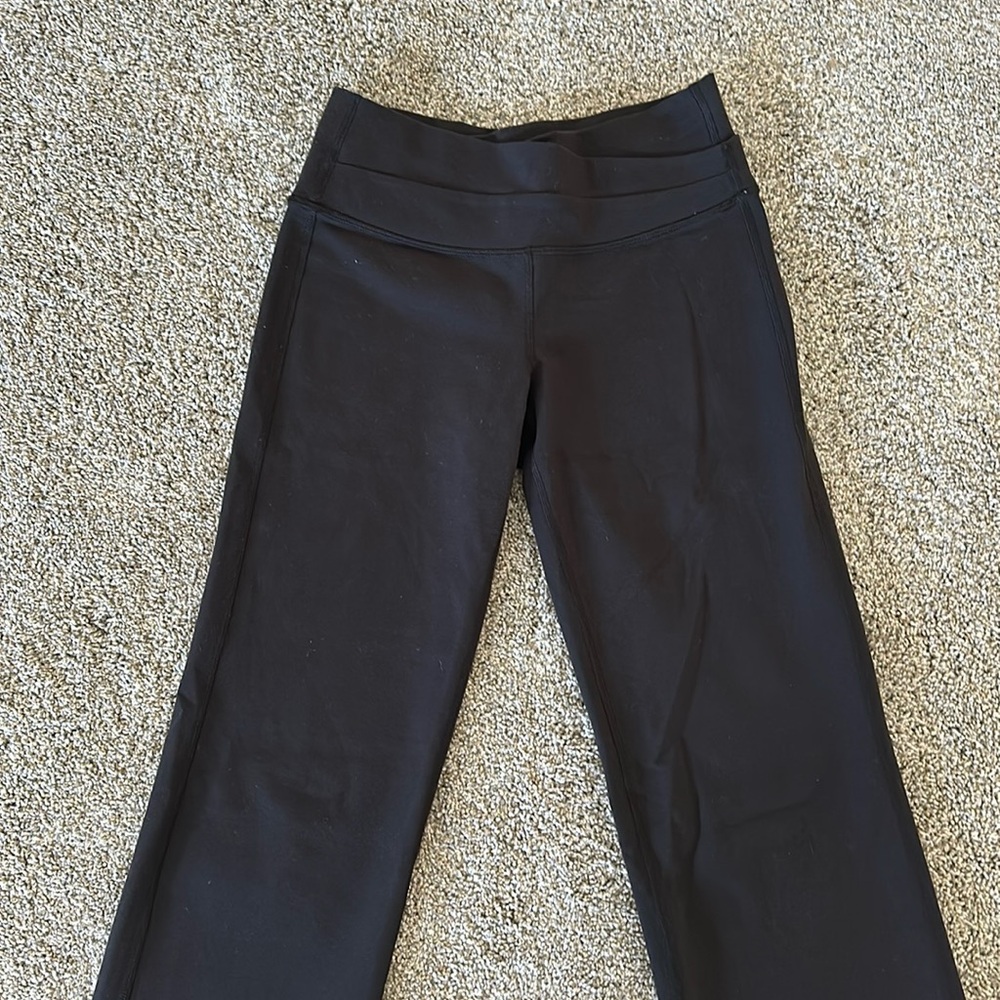 Lululemon yoga pants size 4 regular
